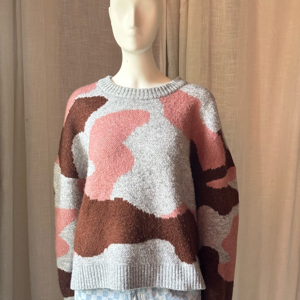 THML Women's Camouflage Sweater - Pink, Brown, and Gray